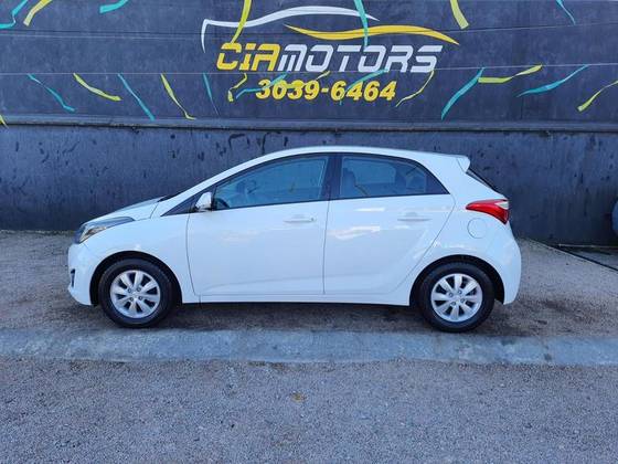 HYUNDAI HB20 1.6 COMFORT 16V FLEX 4P MANUAL HYUNDAI HB20 1.6 COMFORT 16V FLEX 4P MANUAL